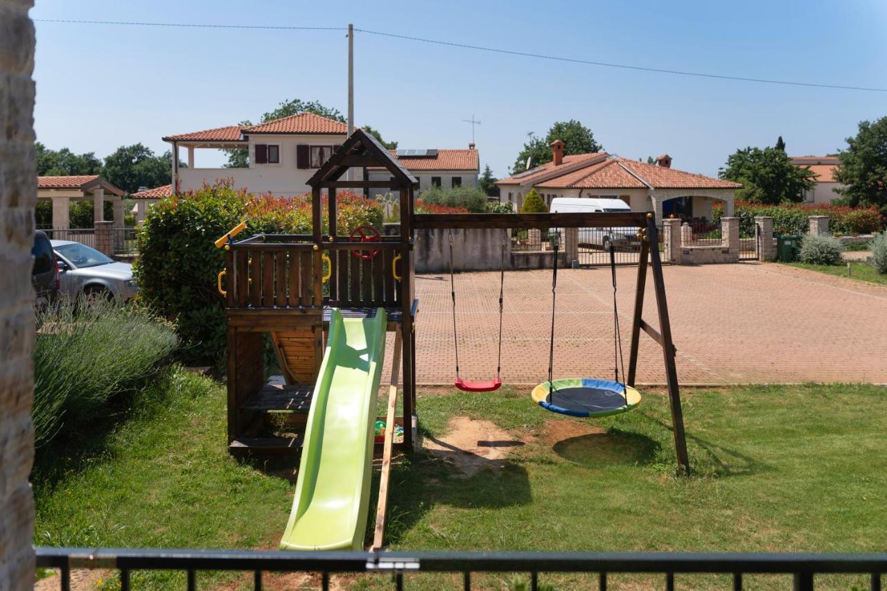 Holiday Home Maslina Porec Exterior photo
